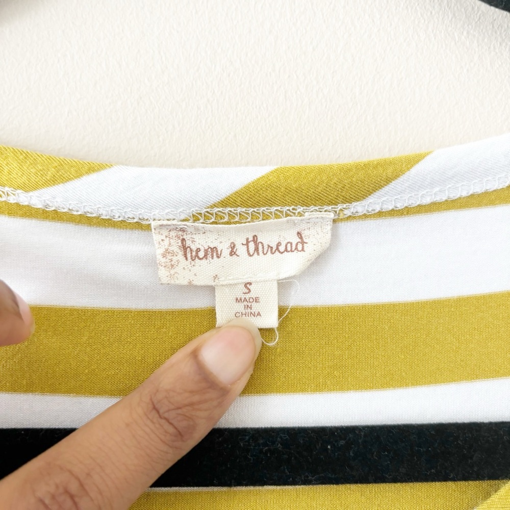 Hem And Thread Yellow And White Flutter Sleeve St… - image 3